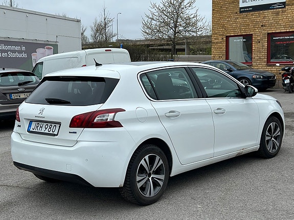 Peugeot 308 4 of 18