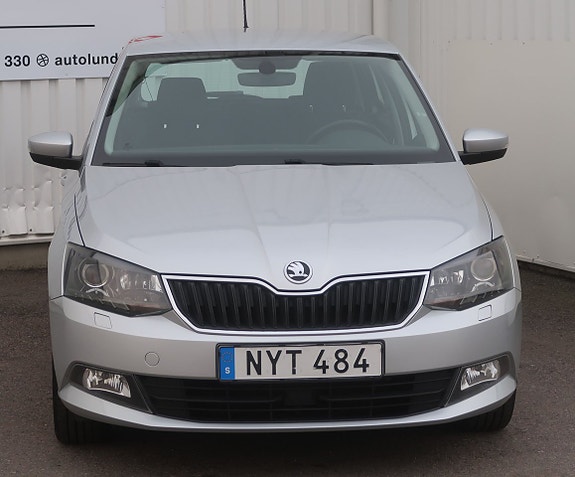 Skoda Fabia 3 of 5