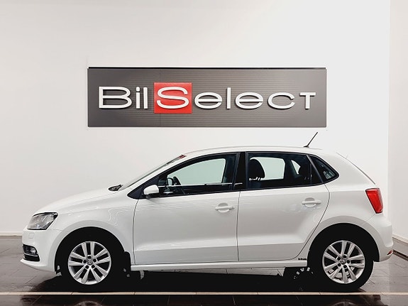 Volkswagen Polo 2 of 5