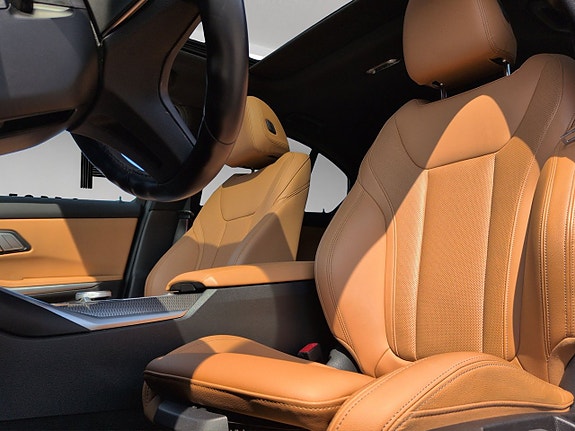 BMW 330e 15 of 27