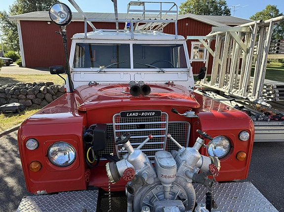 Land Rover Defender 90 7 of 7