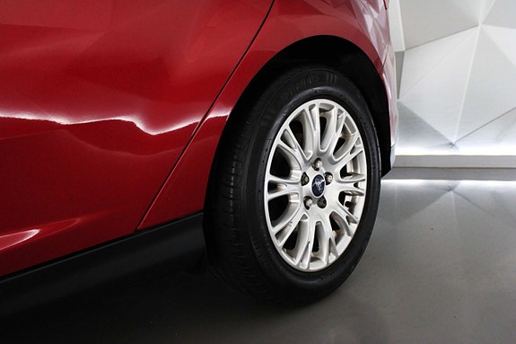 Ford Focus 23 of 27
