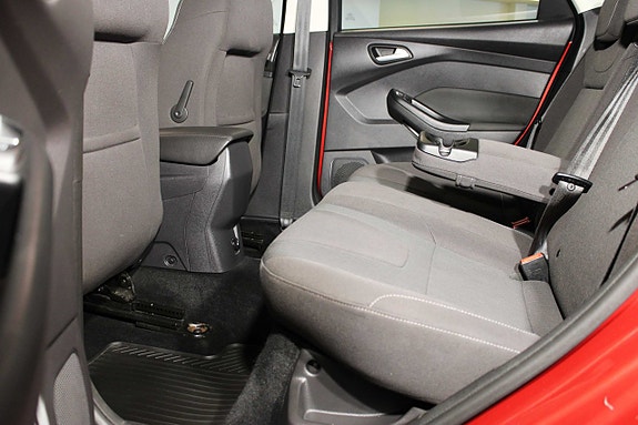 Ford Focus 14 of 27