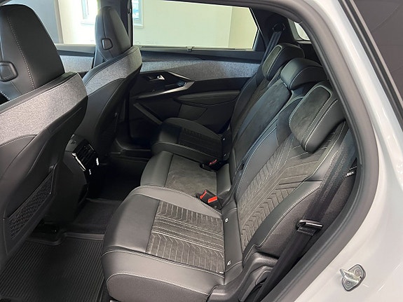 Peugeot 5008 9 of 15