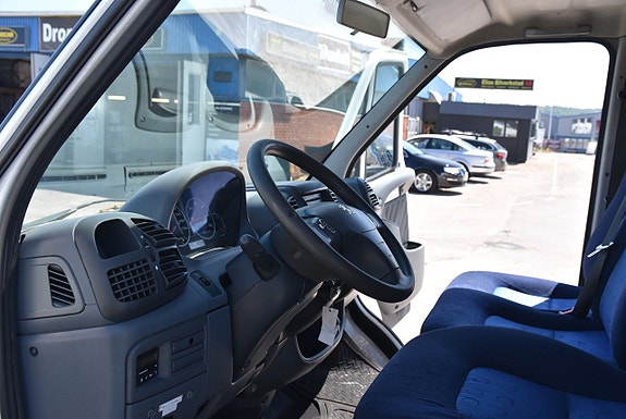 Peugeot Boxer 19 of 19