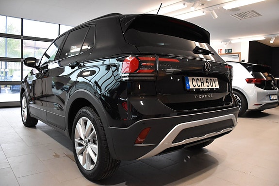 Volkswagen T-Cross 6 of 22