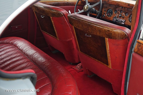 Jaguar Mark VIII 23 of 27