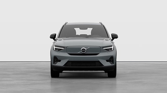 Volvo EX40 6 of 17