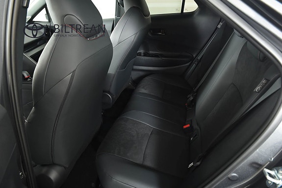 Toyota C-HR 11 of 13