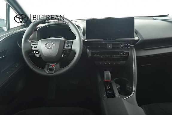 Toyota C-HR 13 of 13