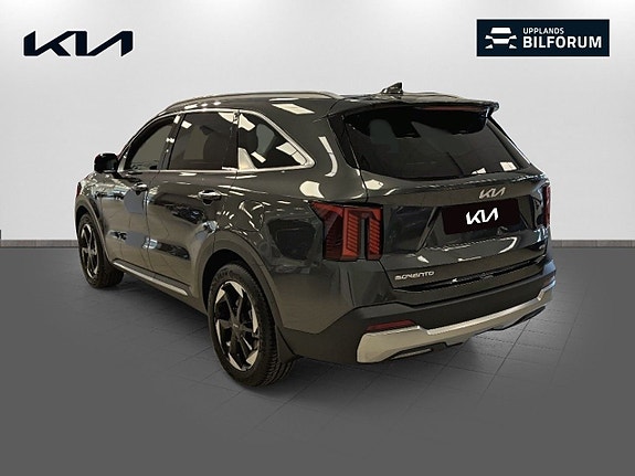 Kia Sorento 6 of 22