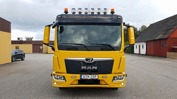 MAN TGL 17 of 18