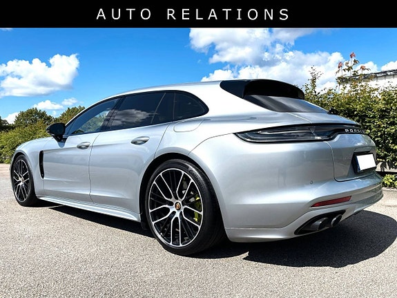 Porsche Panamera 4 2 of 5