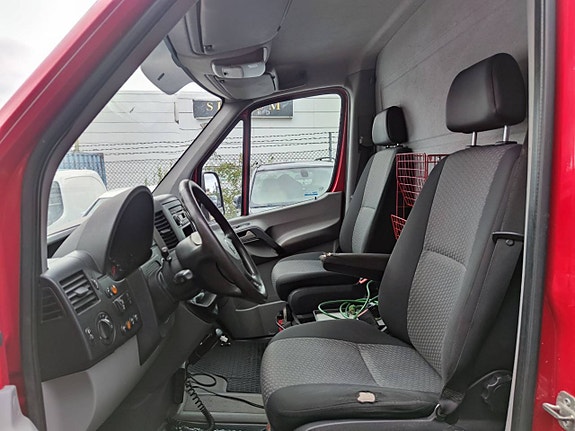Volkswagen Crafter 7 of 12