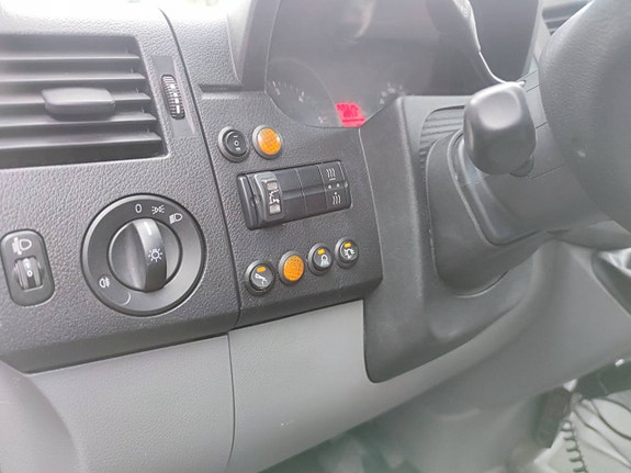 Volkswagen Crafter 8 of 12