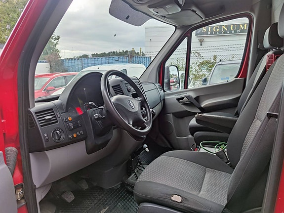Volkswagen Crafter 9 of 12