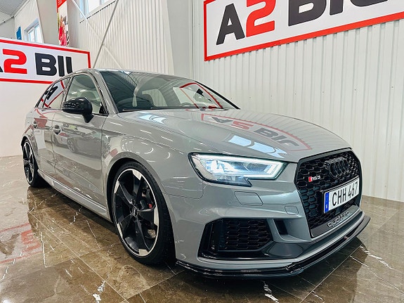Audi RS3 2 of 5