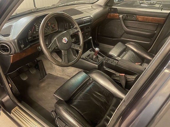 Alpina B10 9 of 19