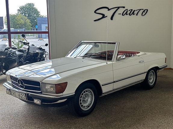 Mercedes-Benz SL350 3 of 5