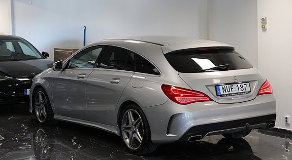 Mercedes-Benz CLA250 4 of 5