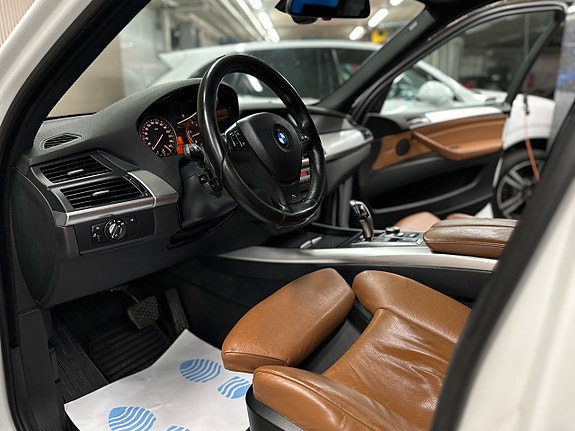BMW X5 13 of 21