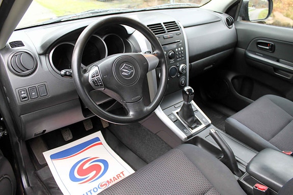 Suzuki Grand Vitara 3 of 3