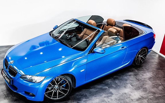 BMW 335i 6 of 26