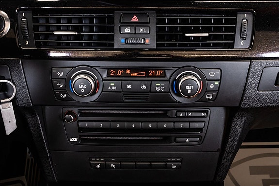 BMW 335i 25 of 26