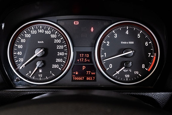 BMW 335i 24 of 26