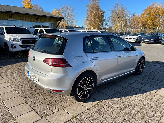 Volkswagen Golf-Serie 3 of 5