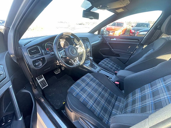 Volkswagen Golf I 11 of 22