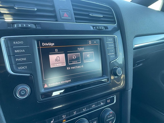 Volkswagen Golf I 19 of 22