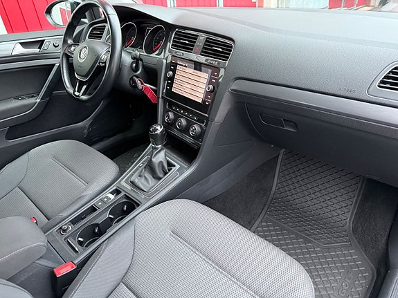Volkswagen Golf-Serie 9 of 18