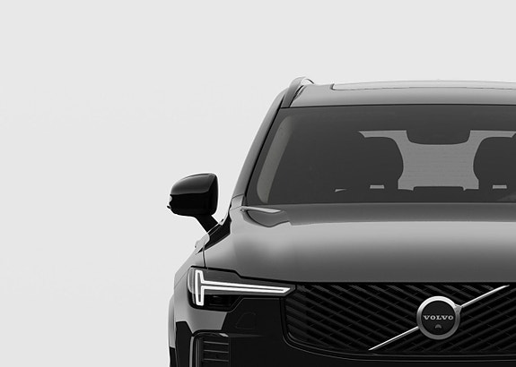 Volvo XC90 10 of 19