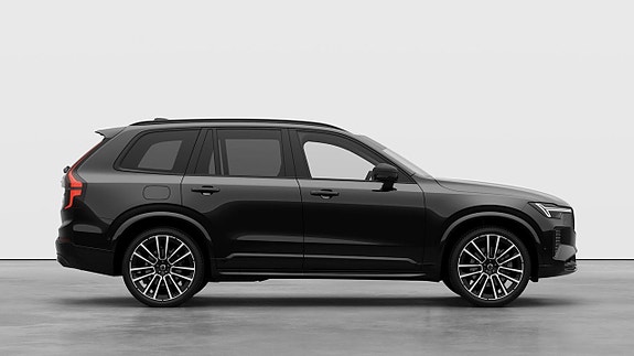 Volvo XC90 5 of 19