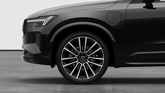 Volvo XC90 7 of 19
