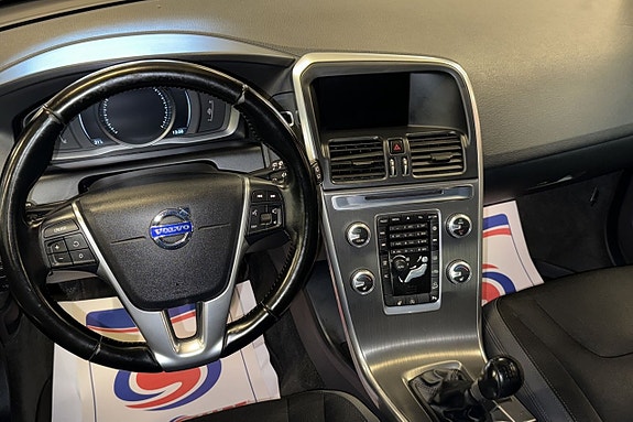 Volvo XC60 6 of 9