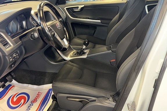 Volvo XC60 5 of 9