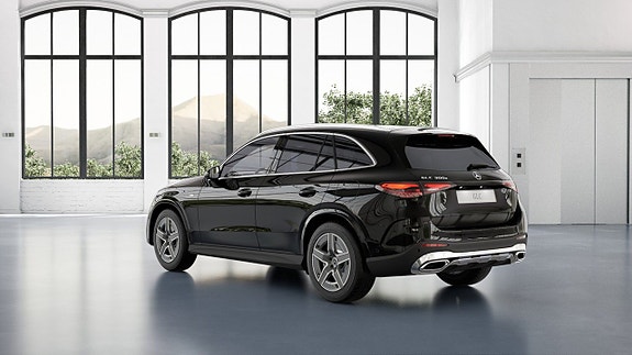 Mercedes-Benz GLC300 e 5 of 5