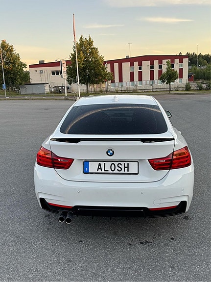 BMW 428i 4 of 5
