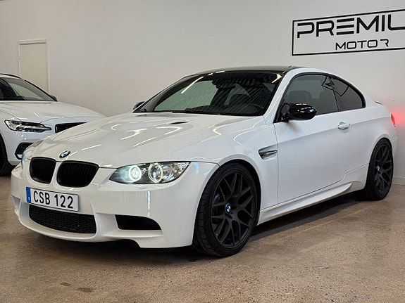 BMW M3 4 of 5