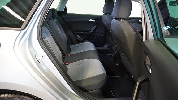 Seat Leon 12 of 26
