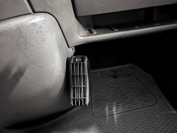 Opel Vivaro 11 of 12