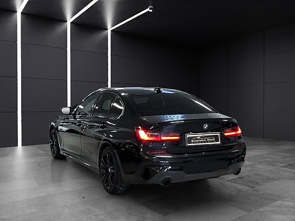 BMW 320 9 of 24