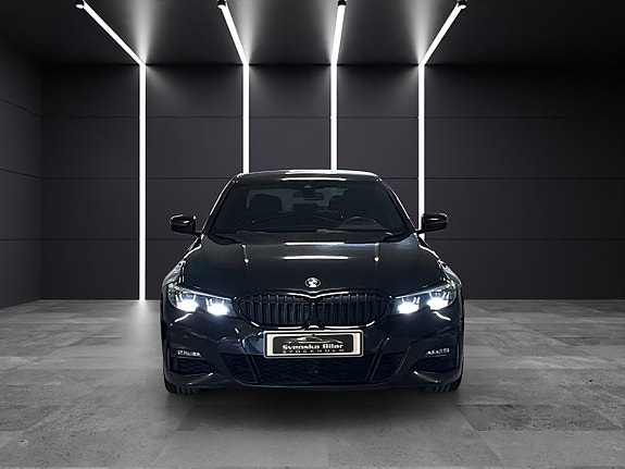 BMW 320 3 of 24