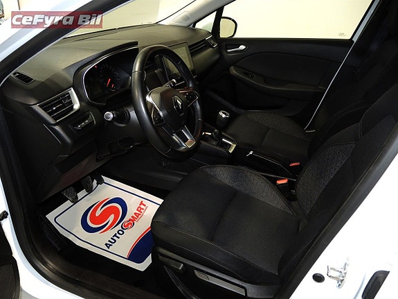 Renault Clio 9 of 18
