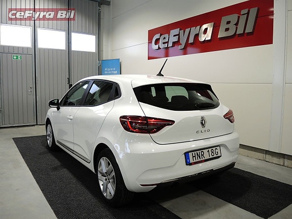 Renault Clio 8 of 18