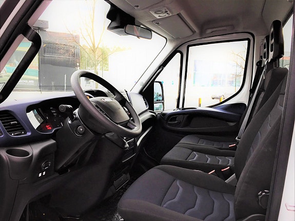 Iveco 70C18H 3 of 4