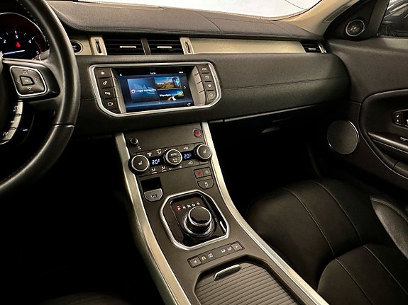 Land Rover Range Rover Evoque 5 of 5