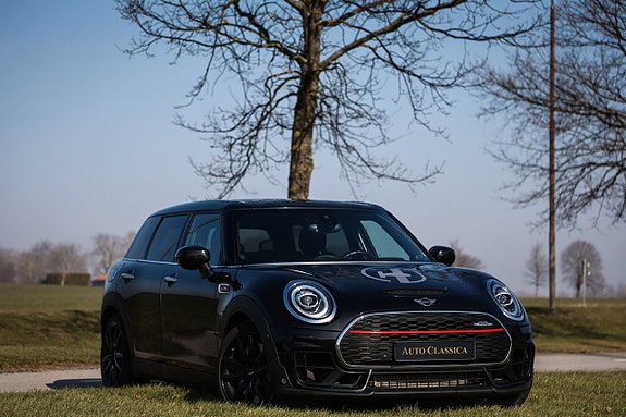MINI John Cooper Works 2 of 5